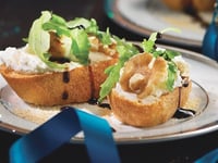 Photo de la Recette: CROSTINIS AU FROMAGE DE CHÈVRE ET À L’ÉRABLE