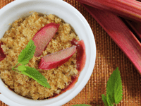 Photo de la Recette: Crumble Fraise, Rhubarbe et Noisettes