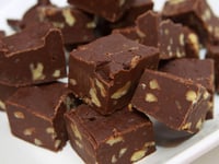 Photo de la Recette: Dark Chocolate Walnut Fudge