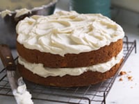 Photo de la Recette: Délicieux Gâteau aux Carottes avec Glaçage au Fromage à la Crème