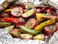 Photo de la Recette: Des Saucisses Avec Des Légumes Sur Le Barbecue