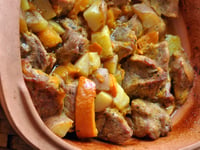 Photo de la Recette: Epaule de Veau aux Épices Pommes de Terre et Potimarron Cuisson en Romertopf