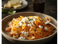 Photo de la Recette: FARFALLE CRÉMEUSES AUX POIVRONS ROUGES RÔTIS