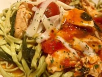 Photo de la Recette: Fettucini au Épinards, Poulet et Tomates