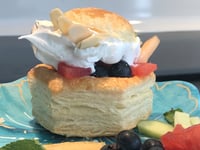 Photo de la Recette: Feuilleté de Fruits et Crème Fouettée