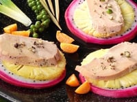 Photo de la Recette: Foie Gras en Carpaccio D’ananas Victoria et Pitaya Fruits du Dragon