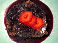 Photo de la Recette: Gâteau au Chocolat, Salade de Fruits et Coulis de Bleuets