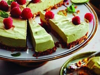 Photo de la Recette: GÂTEAU AU FROMAGE SANS CUISSON LIME, AVOCAT ET NOIX DE COCO