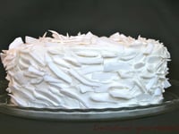 Photo de la Recette: GÂTEAU ICEBERG (CHOCOLAT BLANC-NOIX DE COCO-FRAMBOISES)