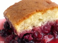 Photo de la Recette: Gâteau Jeannette Renversé Petits Fruits et Rhubarbe