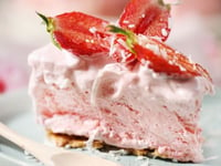 Photo de la Recette: Gâteau Nuage Glacé aux Fraises