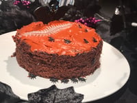 Photo de la Recette: Gâteau au Chocolat, Glaçage Orange pour L'halloween