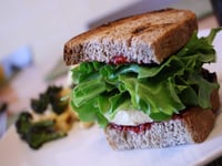 Photo de la Recette: Sandwich au Tofu Assaisonné au Cari ou Cumin