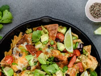 Photo de la Recette: Nachos Chorizo, Haricots Noirs et Avocat