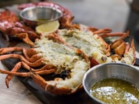 Photo de la Recette: Homards au Beurre à L'ail sur BBQ