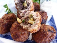 Photo de la Recette: Koupes, la Boulette Dans la Boulette