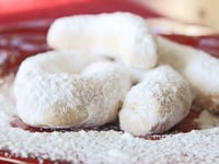 Photo de la Recette: Kourabiedes (Greek Butter Cookies)