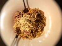 Photo de la Recette: Linguinis Champignons, Crème, Ail, Bacon & Fromage Parmesan