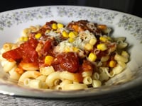 Photo de la Recette: Macaroni Sauce Tomates et Boulettes à la Viande