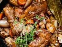 Photo de la Recette: Mijotée de Poulet au Vin Rouge