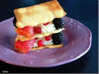 Photo de la Recette: MILLE-FEUILLES DE FRUITS ROUGES