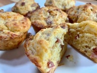 Photo de la Recette: Muffins au Bacon et Cheddar