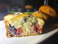 Photo de la Recette: Muffins aux Bleuets et Framboises