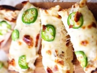 Photo de la Recette: Pain au Fromage Jalapeno et Bacon