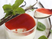 Photo de la Recette: Panna Cotta Vanille et son Coulis de Fraise