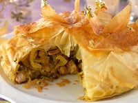 Photo de la Recette: Pastilla de Noël à la Dinde, au Foie Gras et aux Fruits Secs