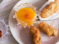 Photo de la Recette: Petits Beignets D'huîtres Croustillants et Sauce au Gingembre