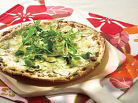 Photo de la Recette: Pizza Barbecue aux Courgettes et Variante aux 3 Poivrons
