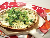 Photo de la Recette: Pizza Barbecue aux Courgettes et Variante aux 3 Poivrons