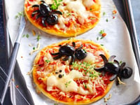 Photo de la Recette: Pizza Fantômes et Araignées