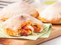 Photo de la Recette: Pizzas-pochettes au Pepperoni