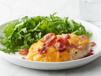 Photo de la Recette: Poitrines de Poulet Cheddar-bacon à 3 Ingrédients