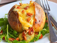 Photo de la Recette: Pommes de Terre Rôties à la Fourme D’Ambert 