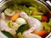 Photo de la Recette: Poule au Pot à la Cocotte Minute (auto-cuiseur)