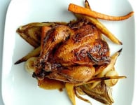 Photo de la Recette: Poulet de Cornouailles Laqué à la Bière Noire et à L'érable et Légumes Racines Rôtis