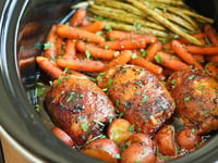 Photo de la Recette: Poulet et Légumes dans une Sauce Miel et Ail à la Mijoteuse