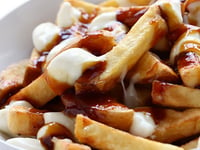 Photo de la Recette: Poutine Traditionnelle Québécoise