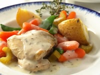 Photo de la Recette: Ragoût Crémeux de Poulet aux Herbes Cuit à la Mijoteuse