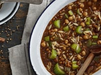 Photo de la Recette: RAGOÛT DE LENTILLES, D’ORZO ET DE POIS CHICHES AUX ÉPICES DOUCES (VÉGÉTARIEN)