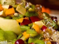 Photo de la Recette: Salade de Fruits Estivale : Melon Vert, Kiwis, Pêches, Pommes et Cerises