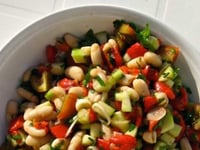 Photo de la Recette: Salade de Haricots Blancs, Tomate, Poivron Rouge et Concombre