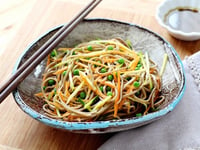 Photo de la Recette: SALADE DE NOUILLES SOBA, CAROTTES ET COURGETTES