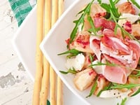 Photo de la Recette: Salade de Pêches au Jambon de Parme et à la Mozzarella