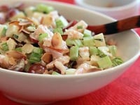 Photo de la Recette: Salade Waldorf aux Crevettes Raisins et Amandes