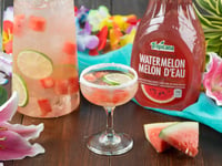 Photo de la Recette: Sangria à la Boisson Tropicana Melon D’eau