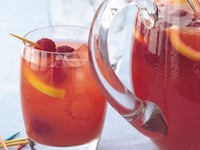 Photo de la Recette: Sangria aux Framboises et aux Abricots